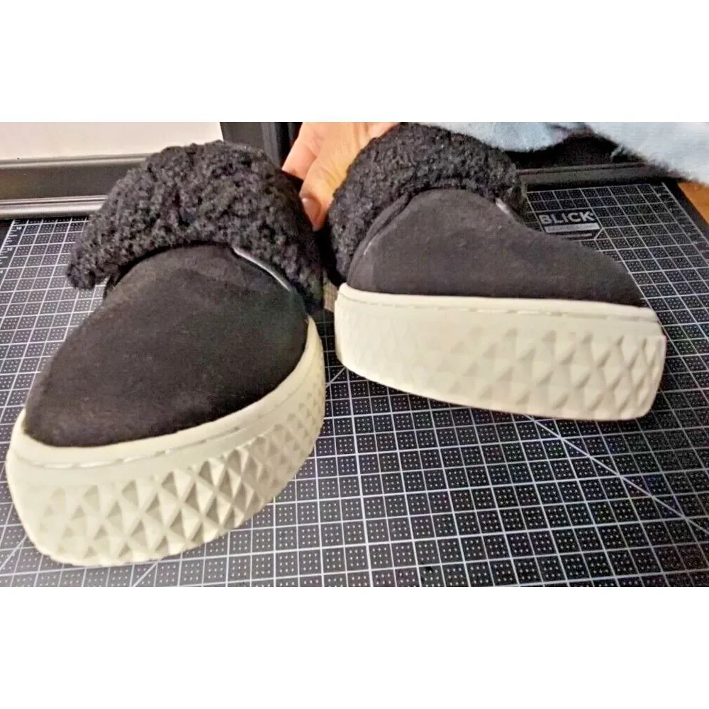 AEROSOLES pull faux